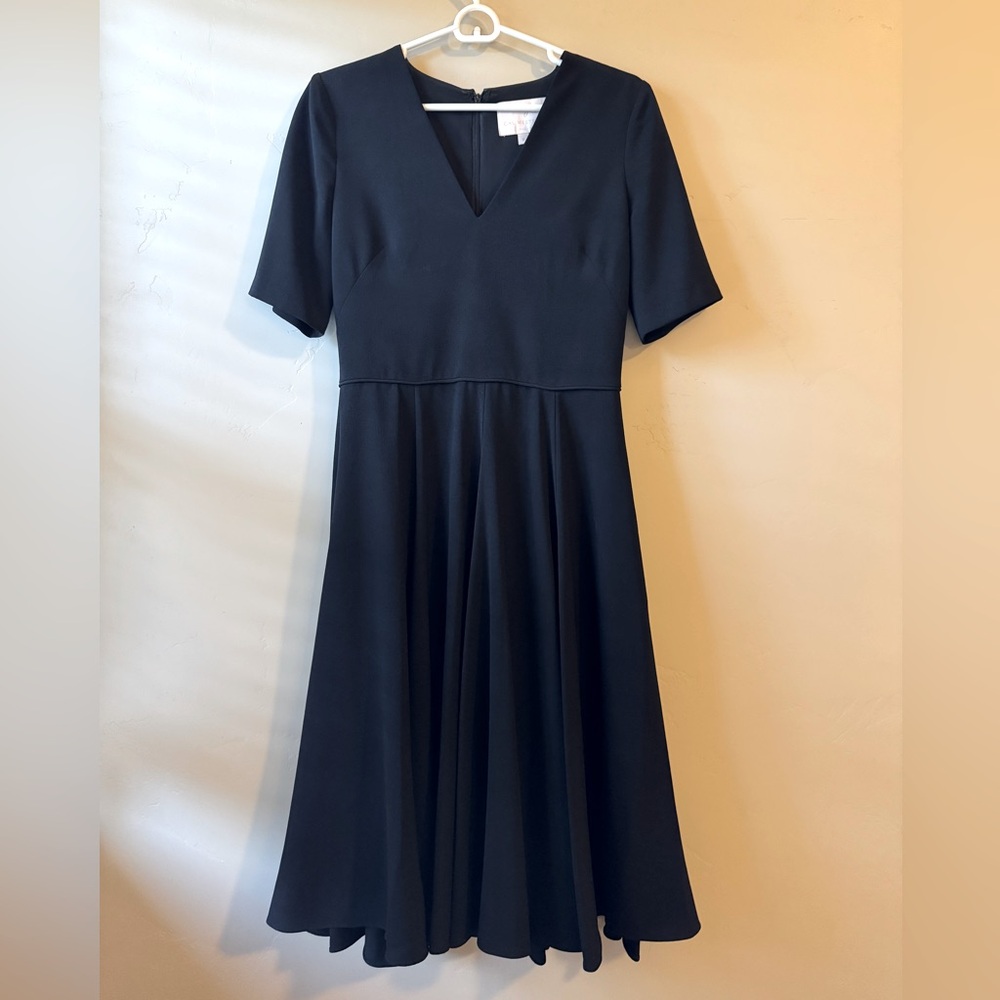 Gal Meets Glam Black A-line Midi Dress | size 6